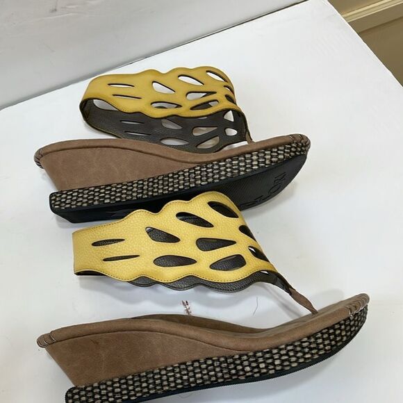 MODZORI REVERSIBLE SANDALS IN LEATHER‎ - Picture 10 of 10